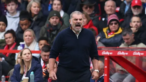 ฮือฮา ฟอเรสต์ ติดต่อ "กุนซือดีกรีแชมป์พรีเมียร์ลีก" หลังปลด อังเก้