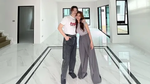 วิว วรรณรท-แม็ค วีรคณิศร์ เปิดบ้านใหม่ที่เริ่มต้นจากศูนย์ ตื่นเต้นกับอีกสเตปในชีวิต