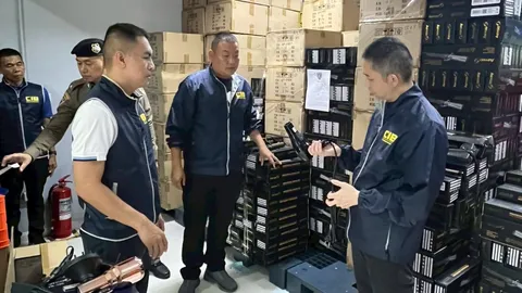 ลุยตรวจค้น 9 จุด ยึดไดร์เป่าผม - เครื่องใช้ไฟฟ้าไร้มาตรฐาน มูลค่ากว่า 10 ล้าน