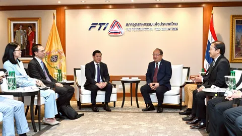 ธปท.ยุคใหม่ลงหอคอยงาช้าง“วิทัย”นำทีมบุกถึงถิ่นถกส.อ.ท.แก้ปัญหาบาทแข็ง