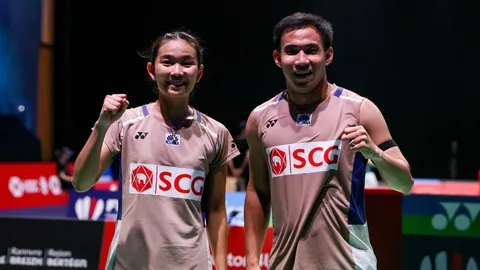 "บาส-เฟม" ถอนแค้นคู่จากญี่ปุ่น 2-0 ทะยานตัดเชือก ขนไก่ “เฟร้นช์ โอเพ่น 2025"