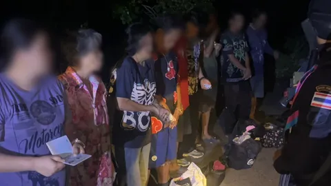 ทหารพรานรวบ 10 คนไทย ลักลอบกลับจากปอยเปต หลังบัญชีม้าถูกอายัด