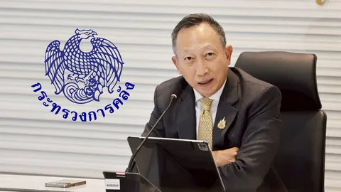 วรภัค ลาออก รมช.คลัง โควตาคนนอก สะเทือนภาพรัฐบาล "อนุทิน" 