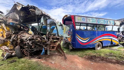 รถหลายคันชนกันระนาวในยูกันดา ดับแล้ว 46 ศพ บาดเจ็บอีกหลายราย