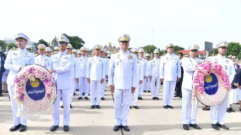 นายกฯ นำ ครม. วางพวงมาลาเนื่องในวันปิยมหาราช ปี 2568