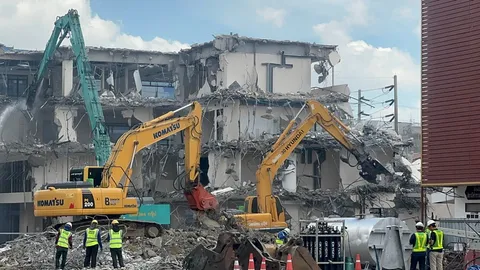 รื้อถอนอาคาร สน.สามเสน คืบหน้าไปแล้วกว่า 70% คาดเสร็จภายใน 25 ต.ค.นี้