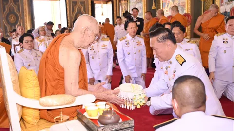 "ทรงศักดิ์" นำคณะผู้บริหารมหาดไทยร่วมบำเพ็ญกุศลวันปิยมหาราชที่วัดราชบพิธฯ