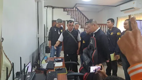 ตำรวจ 191 บุกค้นบ้านเช่าหรูย่านลาดพร้าว ฐานแก๊งคอลเซ็นเตอร์จีนเทา ใจกลางกรุง