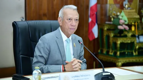 รถไฟฟ้าฉบับ “ภูมิใจไทย” 40 บาท “พิพัฒน์” มีแนวคิดค่าโดยสารใหม่ ซื้อคืนสัมปทานจากเอกชน