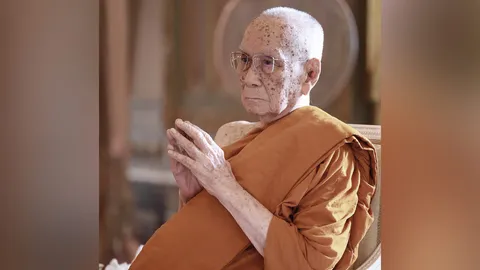 "สมเด็จพระสังฆราช" ทรงบำเพ็ญพระกุศล อุทิศถวายพระราชกุศล "สมเด็จพระพันปีหลวง"