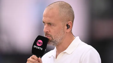 เห็นกับตา "โจ โคล" จวก 3 แข้ง ลิเวอร์พูล หลังบุกแพ้ เบรนท์ฟอร์ด