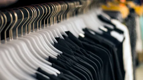 คุมเข้มราคาชุดดำ เตือนห้ามฉวยโอกาสขึ้นราคา-ต้องปิดป้ายชัดเจน ฝ่าฝืนโทษหนัก