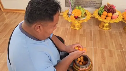 คอหวยขอเลขเด็ด "ปู่เสือมหามงคล" หวังตามรอยคนดวงดี เป็นเศรษฐีรวย 60 ล้าน