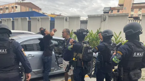 รวบหนุ่มเพิ่งพ้นคุก ก่อเหตุอุกฉกรรจ์ต่อเนื่อง พกปืน 2 กระบอก ตลอดเวลา เป็นบุคคลอันตราย