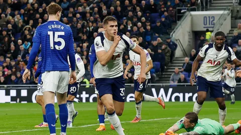 ผลบอลสด สเปอร์ส ฟอร์มดุ บุกถล่ม เอฟเวอร์ตัน ขึ้นที่ 3 พรีเมียร์ลีก