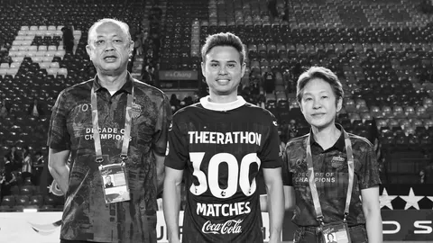 “ธีราทร” ย้อนความหลัง ตั้งแต่ปี 2010 ที่อยู่กับ “บุรีรัมย์” ดีใจวันนี้ได้ชูเสื้อแล้ว