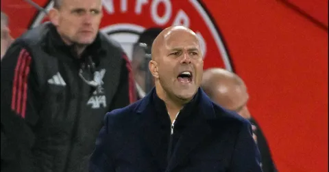 "ลิเวอร์พูล" ตัดสินใจเรียบร้อย หลัง "สล็อต" คุมทีมแพ้ 4 เกมติดในพรีเมียร์ลีก