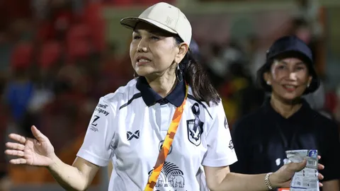 บอสใหญ่ "ค้างคาวไฟ” ขอบคุณ “นักเตะ” วิ่งไม่หยุด จนทุบ “บีจี” คว้า 3 แต้มในบ้าน