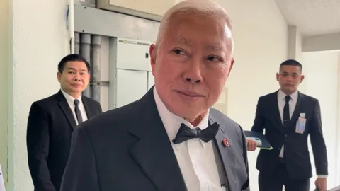 "บวรศักดิ์" ปัดตอบปม "MOU แรร์เอิร์ธ" ให้ไปถาม รมว.ต่างประเทศแทน