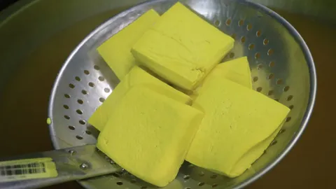 เต้ากั้วพังงา น้องปลา ออเดอร์แน่นทำตลอด 24 ชั่วโมง รับเทศกาลเจ