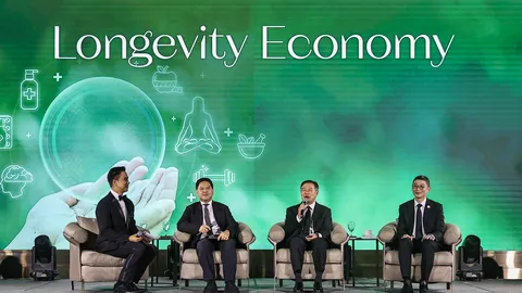 ถอดรหัส THAIRATH FORUM 2025 พลิกวิกฤติ "สังคมสูงวัย" สู่ "เศรษฐกิจอายุยืนยาว" Longevity Economy