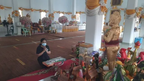 คอหวยสมหวัง มาแก้บน "ไอ้ไข่" หยิบลูกปิงปองเสี่ยงทาย "เลขเด็ด" ลุ้นโชคอีกงวด