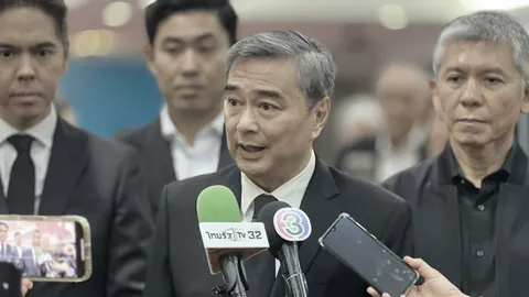 "มาร์ค" ติงนายกฯ เซ็นเอ็มโอยู "แรร์เอิร์ธ" ไม่บอกประชาชนก่อน