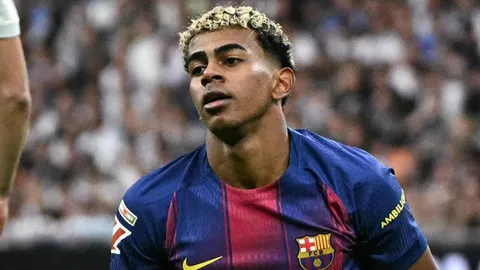 ความลับแตก "แข้งมาดริด" แห่ขอร้อง 1 เรื่อง ก่อนเกมชนะ บาร์เซโลน่า