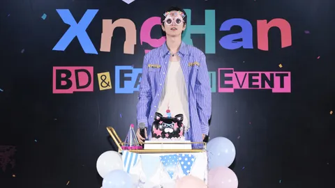 XngHan ฉลองโซโล่เดบิวต์และวันเกิดสุดประทับใจร่วมกับแฟนชาวไทย