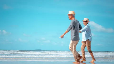 ไทยจะปลดล็อกปัญหาผู้สูงวัยสู่ "เศรษฐกิจอายุยืน" (Longevity Economy) ได้อย่างไร