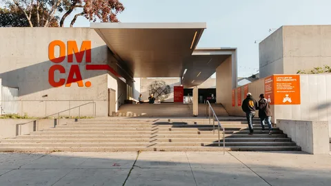 โจรอุกอาจ ขโมยของกว่า 1,000 ชิ้นจากโกดัง พิพิธภัณฑ์โอ๊คแลนด์ แคลิฟอร์เนีย