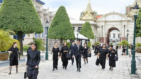 ทำร่าง 3-4 แบบ พระเมรุมาศ เน้นทรงคณค่า เสร็จสมบูรณ์สัปดาห์หน้า ถวาย "พระเทพ" ทรงวินิจฉัย