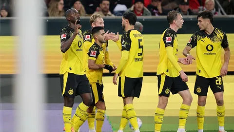 ผลบอลสด ดอร์ทมุนด์ ไม่พลาด บุกเฉือน เอาก์สบวร์ก ขึ้นรองฝูง บุนเดสลีกา