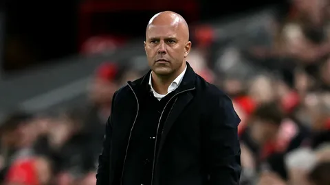 “สล็อต” ตอบเรื่องอนาคตหลังคุย FSG ขึ้นเต็ง 2 กุนซือโดนปลด เซ่นลิเวอร์พูลแพ้ 6 จาก 7 เกม