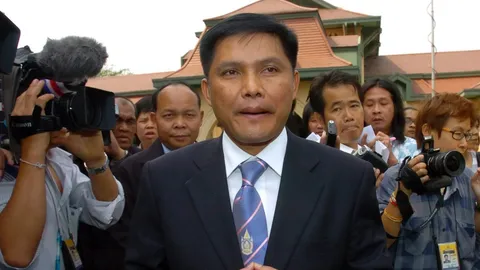 ศาลสั่งจำคุก “วิฑูรย์ นามบุตร” 3 ปี ปมใช้ตำแหน่งเรียกรับเงิน 30 ล้าน แลกรับงานรัฐ