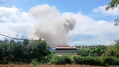 พม่าทิ้งบอมบ์ สแกมเมอร์ ทําหนีแตกรัง นานาชาติทะลักเข้าไทย กว่า 1.6 พันคน