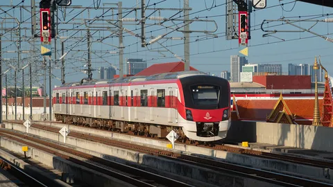 เร่งนโยบายรถไฟฟ้า 40 บาทตลอดวัน ให้ทันรัฐบาลนี้ ข่าวดีปีใหม่ จ่อลดค่าทางด่วนเหลือ 50 บาท
