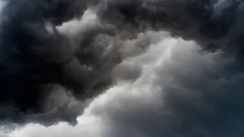 พายุคัลแมกี ใครตั้งชื่อ แปลว่าอะไร เช็กวันเข้าไทย พร้อมเส้นทางที่นี่