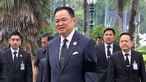 “อนุทิน” พร้อมแจง ป.ป.ช. รับไต่สวน “ครม.เศรษฐา” โยกงบฯ แจกเงินหมื่น มั่นใจทำตาม กม.