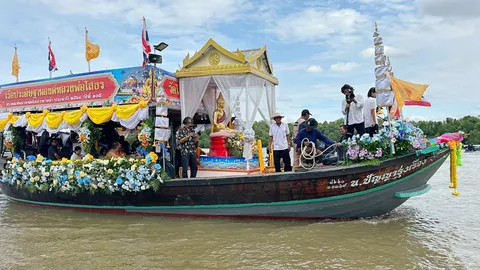 ศรัทธา 135 ปี ฉะเชิงเทรา จัดขบวนแห่องค์หลวงพ่อพุทธโสธรทางน้ำ 2568