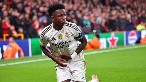 ฟอร์มโหดจัด เปิดสถิติ "แข้งเด็ดลิเวอร์พูล" ทำ "วินิซิอุส" เล่นไม่ออก