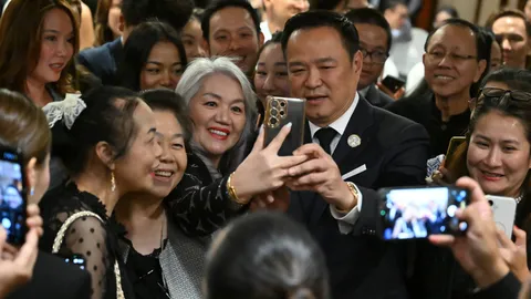 “อนุทิน” พบคนไทยในสิงคโปร์ ยันดูแลสิทธิประโยชน์ของคนไทยในต่างแดน