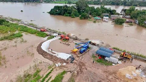 จังหวัดริมเจ้าพระยาจม "พายุคัลแมกี" เติมน้ำเหนือ เขื่อนต้องระบายเพิ่ม อยุธยาเดือดประท้วง