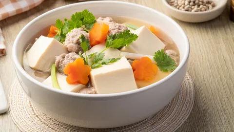 วิธีทำ "ต้มจืด" สูตรต้มจืดเต้าหู้หมูสับ ใส่อะไรบ้าง ทำกินเองได้ง่ายๆ