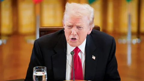 ทรัมป์สั่งบอยคอตต์ประชุม G20 ที่แอฟริกาใต้ อ้างเข่นฆ่าคนผิวขาว