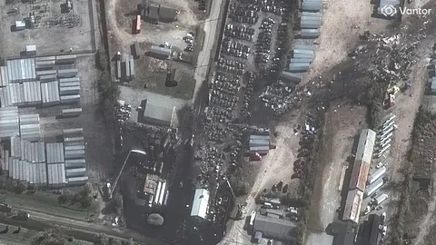 บริษัท UPS - FedEx สั่งจอดบินขนสินค้าบางส่วน หลัง MD-11 ตกดับ 14 ศพ