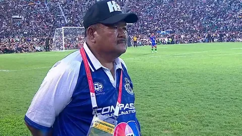 อ.สกล ตัดสินใจแล้ว หลัง หมอนทองวิทยา ชวดแชมป์ฟุตบอล 7 สี