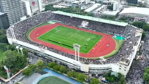 ปรากฏการณ์ฟุตบอล "หมอนทองวิทยา" ทะลักสนามแตก 3 หมื่นล้นศุภชลาศัย แต่พ่ายแชมป์