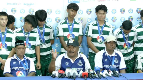 นักเตะสะดุ้ง "อ.สกล" พูดตรงๆ ถึง "หมอนทองวิทยา" ก่อนกลับมาล่าแชมป์บอล 7 สี ปีหน้า