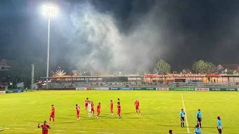 แบบนี้ก็มีด้วย "ควันไก่ย่าง" ทำเกมไทยลีก 3 หยุดชะงัก "ฉะเชิงเทรา" แถลงแล้ว (คลิป)